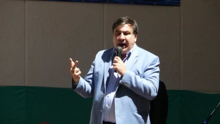 Михаил Саакашвили попытался испортить праздник Олесю Довгому