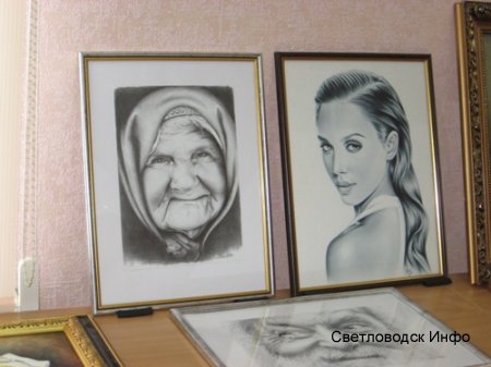 Мистецька виставка у Просвітницькому центрі