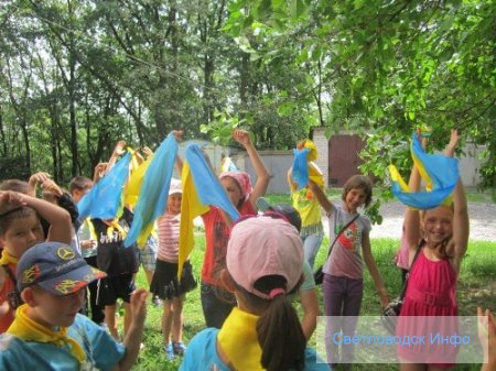 Веселимось, граємо, літечко вітаємо!