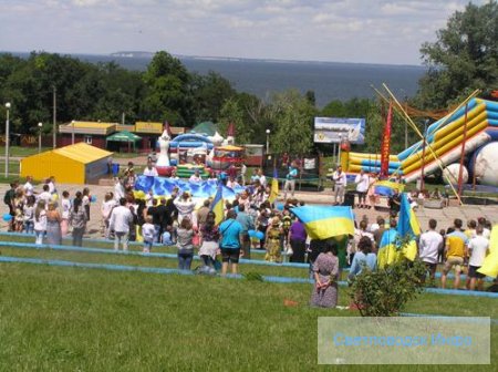 Парад вишиванок в Світловодську Парад вишиванок в Світловодську