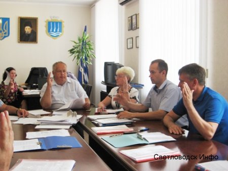 Виконком засідав понад дві години