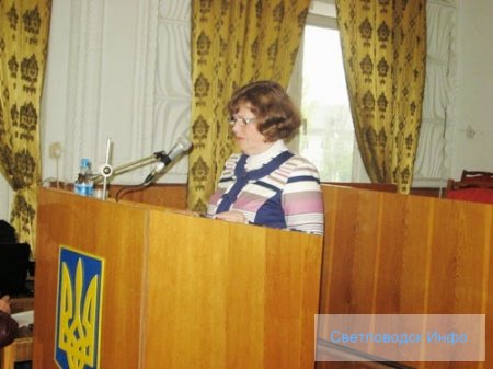 Чергова сесія вибухнула скандалом