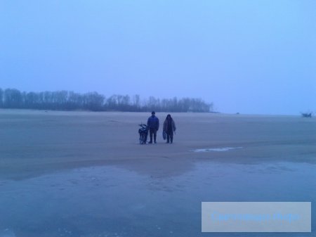 Світловодськ: рятувальники врятували подружжя з льодової пастки