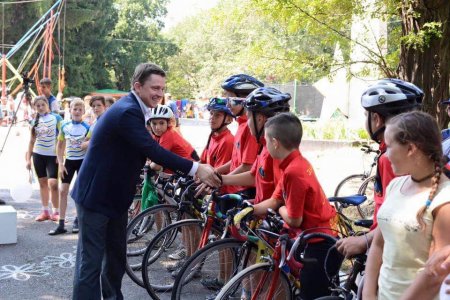 Знам'янка відсвяткувала День міста концертом зірок "Х-фактора", запрошених Олесем Довгим